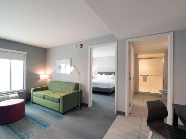 Home2 Suites By Hilton Quebec City : photo 6 de la chambre suite 1 chambre lit king-size