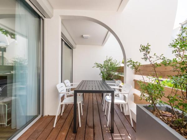 MY Hôtel Résidences - La Grande-Motte : photo 2 de la chambre appartement avec terrasse