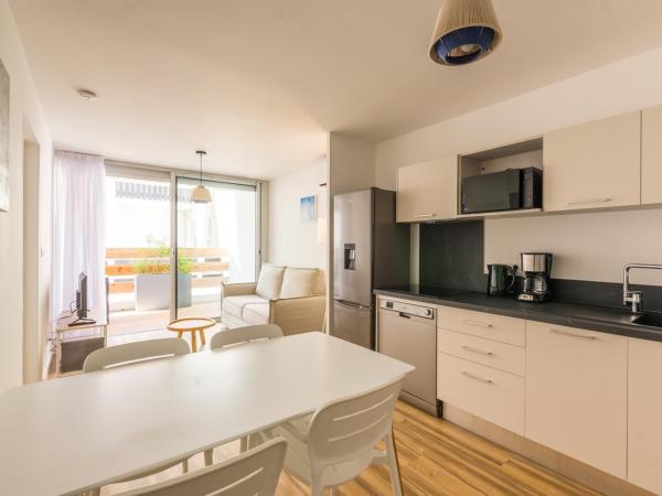 MY Hôtel Résidences - La Grande-Motte : photo 4 de la chambre appartement avec terrasse