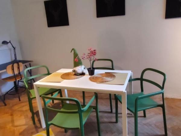 Super Central Apartment : photo 2 de la chambre studio