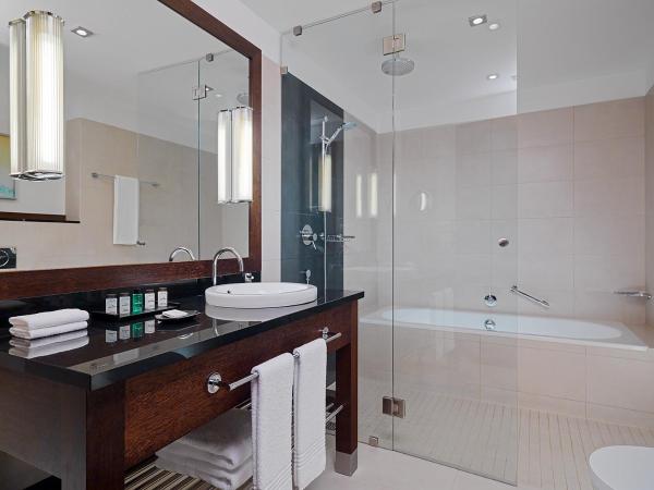 Sheraton Sopot Hotel : photo 1 de la chambre chambre exécutive avec accès au salon club et au spa