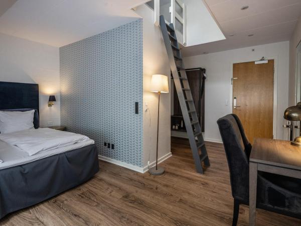 Hotel Scheelsminde : photo 5 de la chambre chambre familiale (2 adultes + 2 enfants) - en duplex
