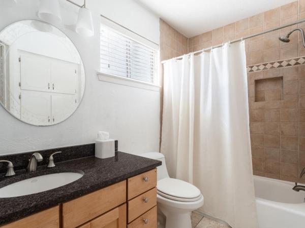 Locale Bouldin Creek - Austin : photo 9 de la chambre two bedroom townhome - two queens