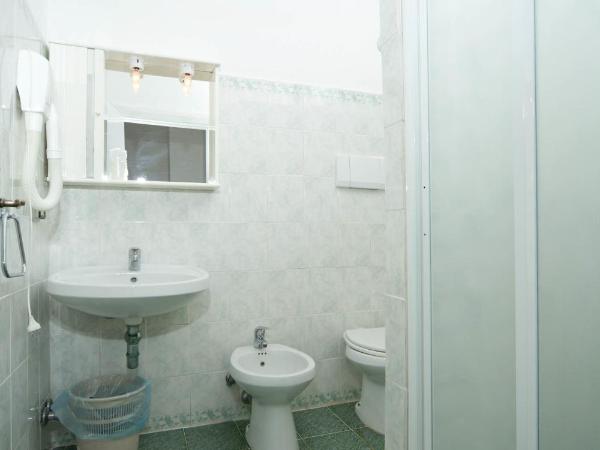 Hotel Ape Regina : photo 3 de la chambre chambre double