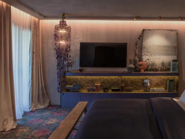 Unique Boutique Hotel Antibes Juan-les-Pins : photo 4 de la chambre chambre double - vue sur jardin