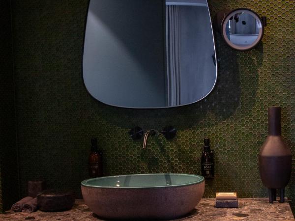 Unique Boutique Hotel Antibes Juan-les-Pins : photo 10 de la chambre chambre double - vue sur jardin