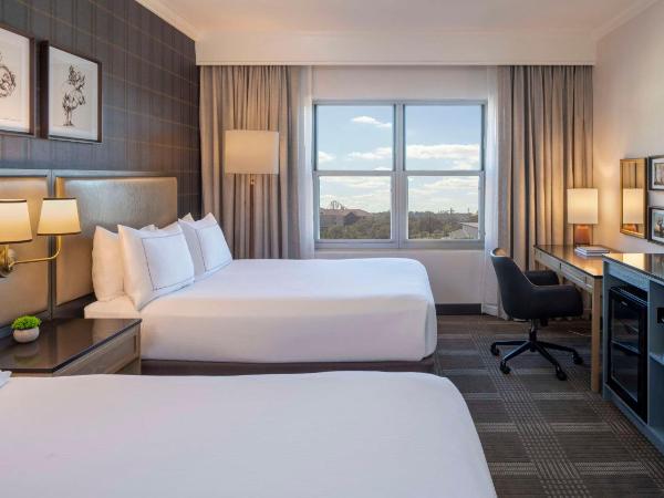 Hilton San Antonio Hill Country : photo 2 de la chambre chambre avec 2 grands lits queen-size