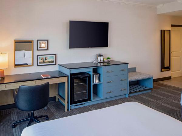 Hilton San Antonio Hill Country : photo 3 de la chambre chambre 2 lits queen-size avec balcon