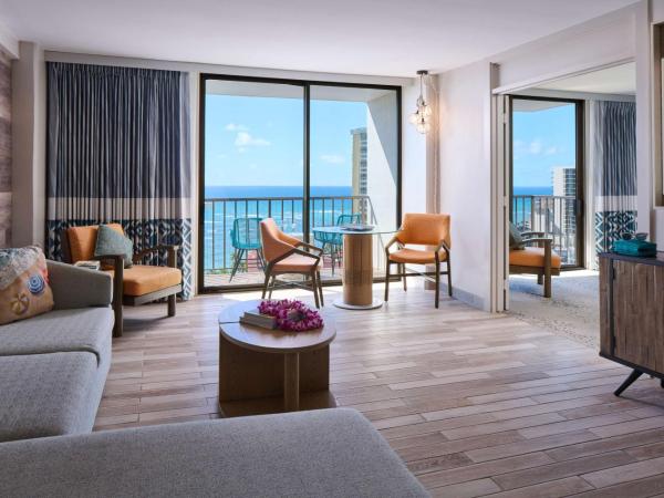 OUTRIGGER Waikiki Beachcomber Hotel : photo 3 de la chambre suite