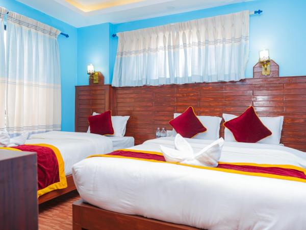 Hotel The Billabong Garden Pokhara : photo 6 de la chambre chambre double deluxe avec balcon