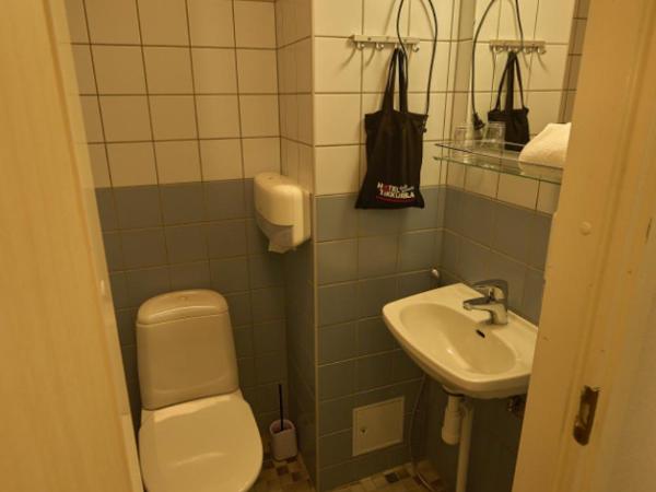 Hotel Tikkurila : photo 3 de la chambre chambre lits jumeaux