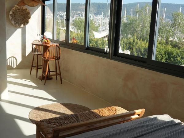 Noi Hotel Bodrum : photo 3 de la chambre suite lit king-size - vue sur mer