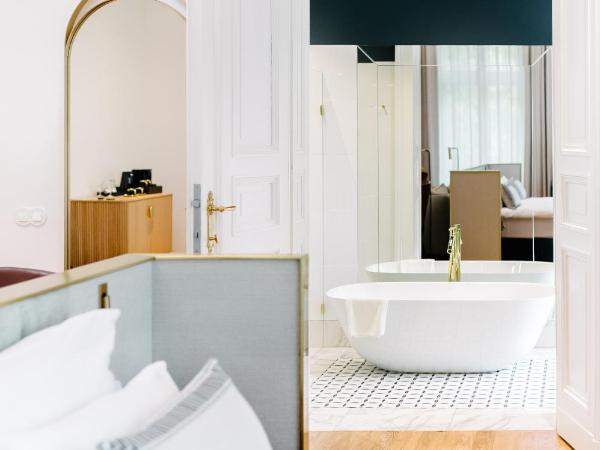 Hotel Altus Palace - Destigo Hotels : photo 2 de la chambre suite supérieure