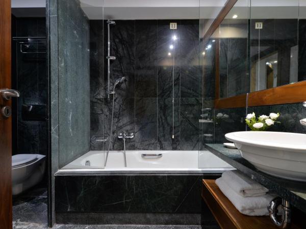 Athenaeum Eridanus Luxury Hotel : photo 10 de la chambre deluxe acropolis view room