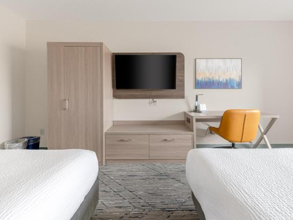 Holiday Inn Express Hotel & Suites-Edmonton South, an IHG Hotel : photo 1 de la chambre chambre standard