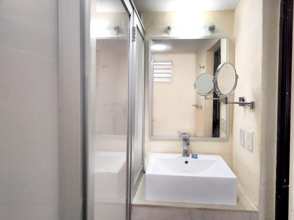 Hotel Rosita : photo 3 de la chambre chambre familiale