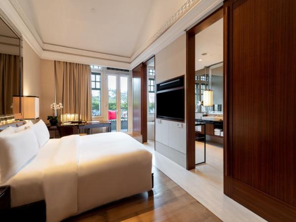 The Capitol Kempinski Hotel Singapore : photo 6 de la chambre chambre lit king-size avec terrasse