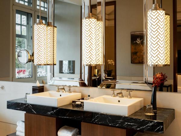 The Capitol Kempinski Hotel Singapore : photo 9 de la chambre chambre lit king-size avec terrasse