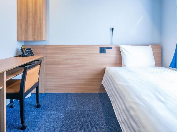 Toyoko Inn Osaka Yodoyabashi-eki Minami : photo 3 de la chambre chambre simple - cigarette Électronique