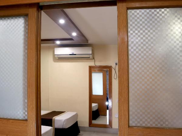 Hotel Executive Tower : photo 4 de la chambre chambre double ou lits jumeaux exécutive