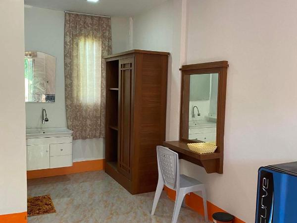Lanta Paradise Beach Resort : photo 8 de la chambre chambre lit queen-size - vue sur jardin