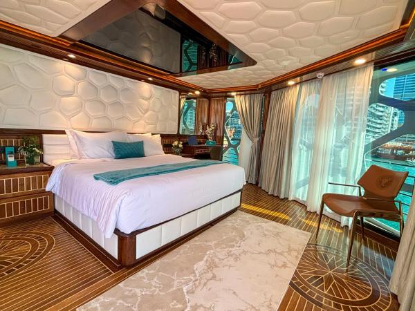 Overnight Super Yacht - Orchid : photo 4 de la chambre suite présidentielle