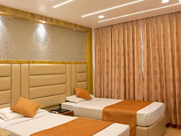 Hotel Executive Tower : photo 3 de la chambre chambre double ou lits jumeaux supérieure