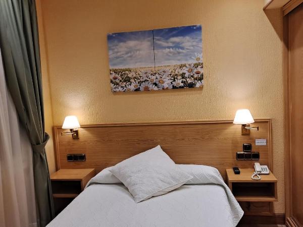 Pensión La Concha : photo 1 de la chambre chambre double Économique intérieure