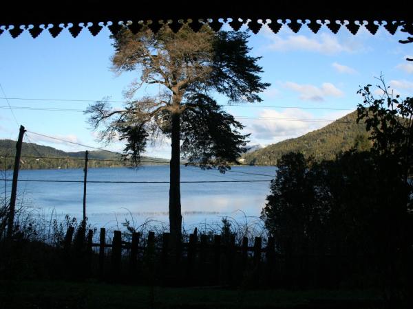 Los Juncos Patagonian Lake House : photo 8 de la chambre suite junior