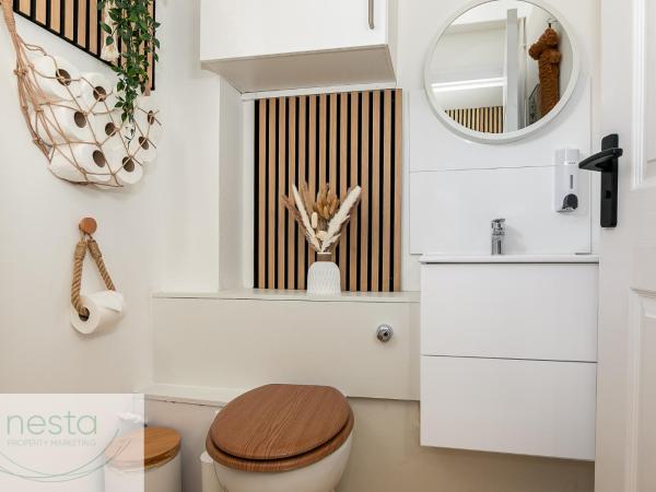 Bohemian Haven Guesthouse : photo 6 de la chambre chambre lit king-size - vue sur jardin