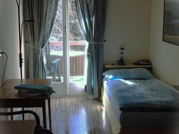 Seehotel Bären : photo 3 de la chambre chambre simple avec salle de bains commune et vue sur le lac