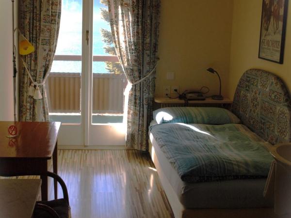 Seehotel Bären : photo 4 de la chambre chambre simple avec salle de bains commune et vue sur le lac