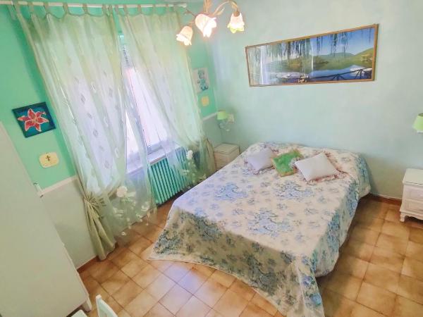 Hotel Serenella : photo 2 de la chambre chambre double ou lits jumeaux avec salle de bains privative