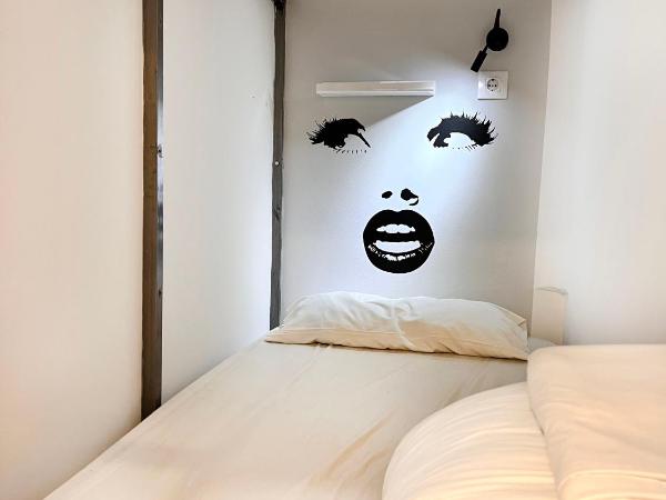 ECO Hostel : photo 7 de la chambre lit simple dans dortoir à 6 lits