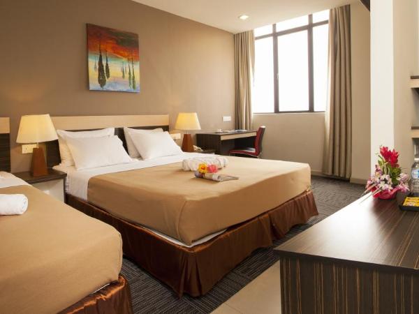 LEO Express Hotel : photo 1 de la chambre chambre triple deluxe