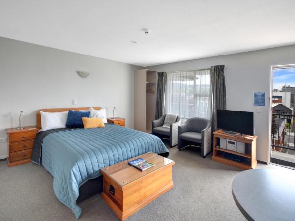 Alexis Motor Lodge : photo 1 de la chambre studio avec baignoire spa