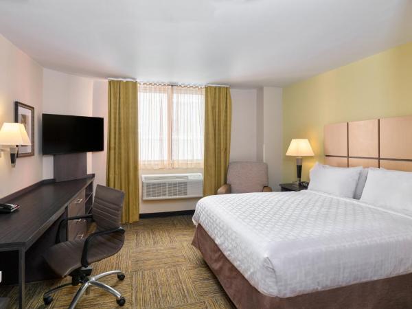 Candlewood Suites NYC -Times Square, an IHG Hotel : photo 10 de la chambre studio lit queen-size - accessible aux personnes à mobilité réduite