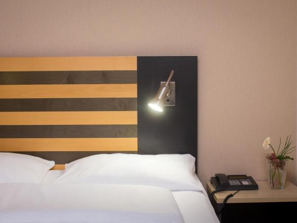 Lindner Hotel Frankfurt Hochst, part of JdV by Hyatt : photo 5 de la chambre chambre lit king-size