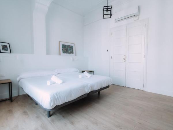 Concept Rooms : photo 8 de la chambre chambre double ou lits jumeaux avec salle de bains commune