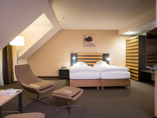 Lindner Hotel Frankfurt Hochst, part of JdV by Hyatt : photo 2 de la chambre chambre lit king-size deluxe