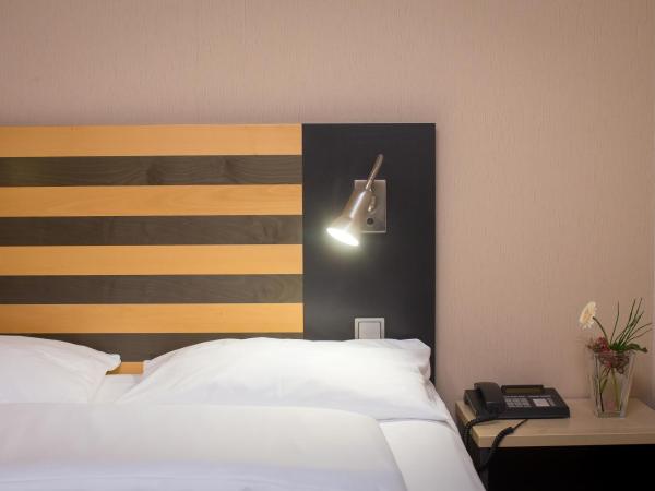 Lindner Hotel Frankfurt Hochst, part of JdV by Hyatt : photo 4 de la chambre chambre lits jumeaux deluxe