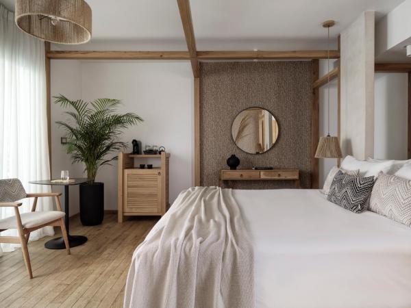 Stella Island Luxury Resort & Spa (Adults Only) : photo 1 de la chambre chambre double premium vue sur la piscine