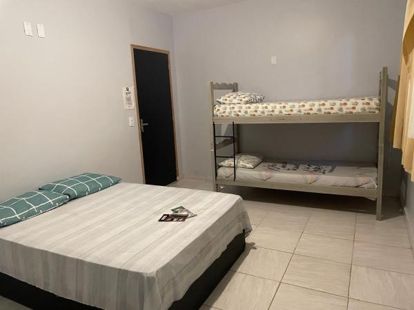 Salve Maloca Hostel : photo 1 de la chambre chambre familiale avec salle de bains privative