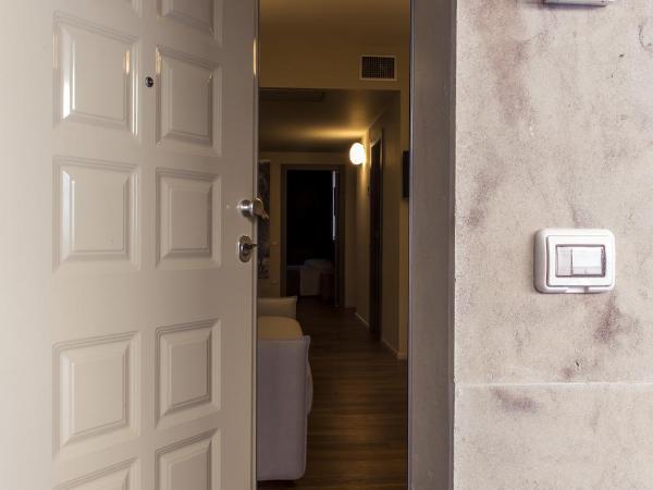 Residence Nazionale Matera : photo 3 de la chambre suite familiale