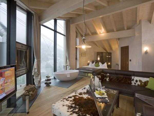 Matterhorn FOCUS Design Hotel : photo 6 de la chambre suite matterhorn sur le toit - vue sur mont cervin - maison a