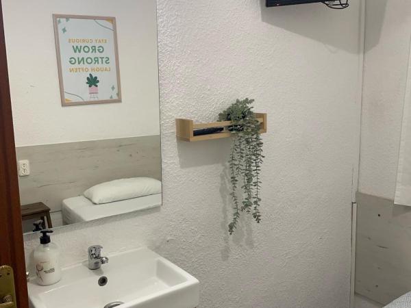 Pensión Fortea : photo 4 de la chambre chambre simple avec salle de bains commune