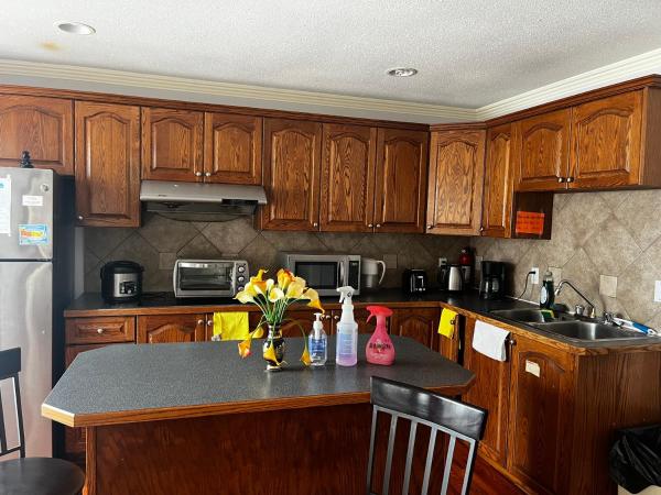 Hamptons Rose garden family! : photo 2 de la chambre chambre double avec salle de bains commune