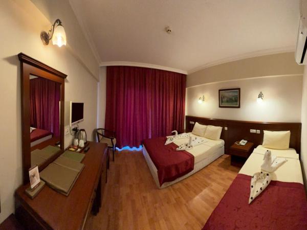 ASTORIA PARK Hotel & Spa ALL INCLUSIVE : photo 7 de la chambre chambre lits jumeaux avec balcon