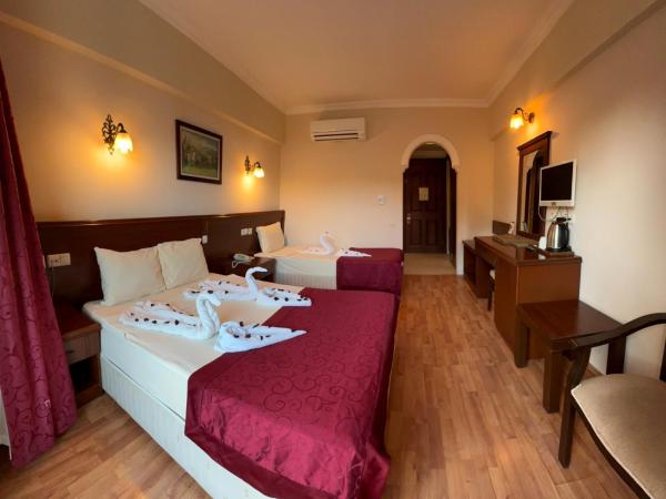 ASTORIA PARK Hotel & Spa ALL INCLUSIVE : photo 8 de la chambre chambre double avec balcon