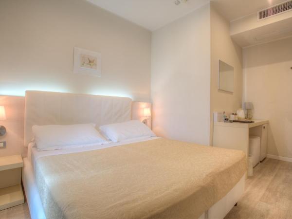 Ferretti Beach Hotel : photo 5 de la chambre chambre double ou lits jumeaux classique